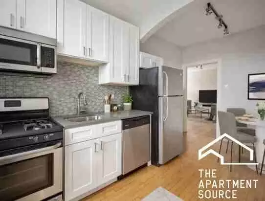  2325 N Rockwell St #A3, Chicago, IL 60647 photo 9