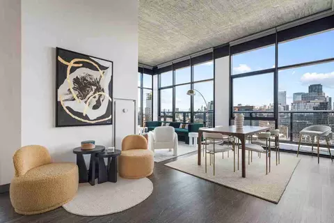 168 N Elizabeth St #1029629P, Chicago, IL 60607
