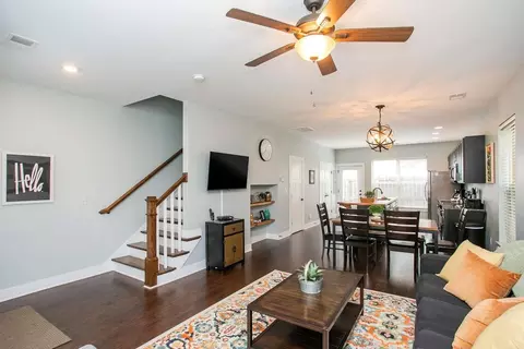 1106 Stratford Ave # B, Nashville, TN 37216