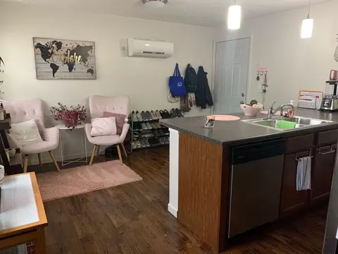 1300 S Walnut St #4, Bloomington, IN 47401