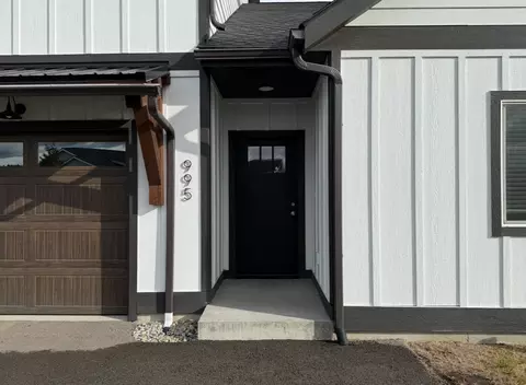 995 N Camas Ln, Kalispell, MT 59901