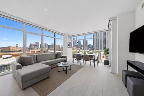 326 N Union Ave #407367P, Chicago, IL 60661