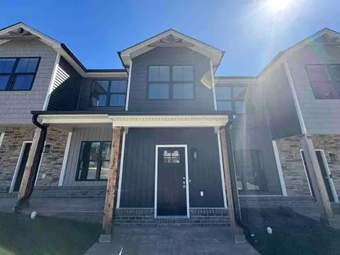 22 Villa Ct, Evington, VA 24550