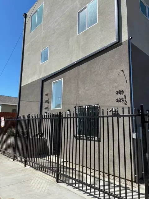 447 W 74th St, Los Angeles, CA 90003