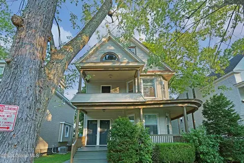 1146 Glenwood Blvd #2, Schenectady, NY 12308