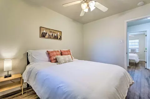 bishop warren dr, Little Rock, AR 72204