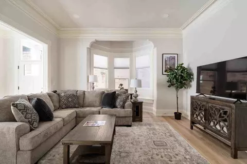 529 NW 21st Ave #1309848P, Portland, OR 97209