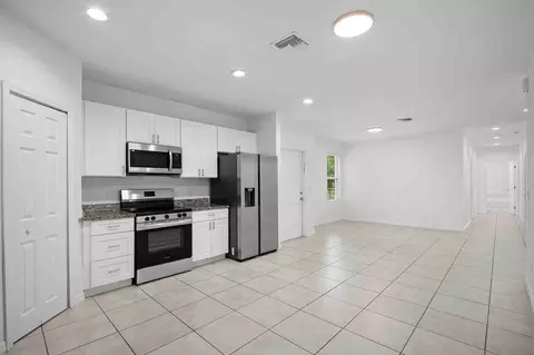 3309 Armstrong Ct, Fort Myers, FL 33916