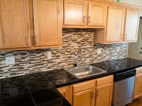 2014 Sidney St, Pittsburgh, PA 15203