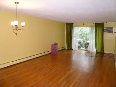 73 Charlesbank Rd # B, Newton, MA 02458
