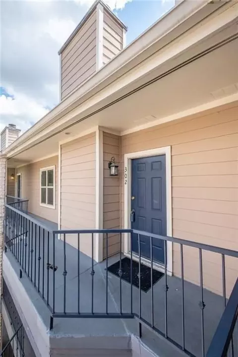 2414 Longview St #302, Austin, TX 78705