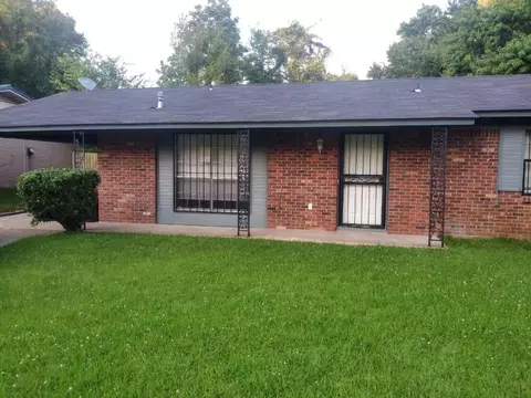 6564 Abraham Lincoln Dr, Jackson, MS 39213