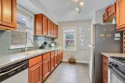 7112 W Foster Ave #1, Chicago, IL 60656