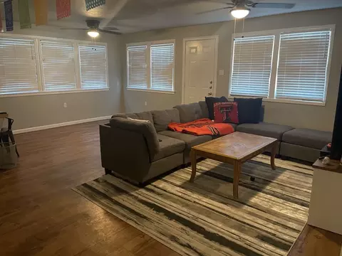 2202 58th St #4, Lubbock, TX 79412