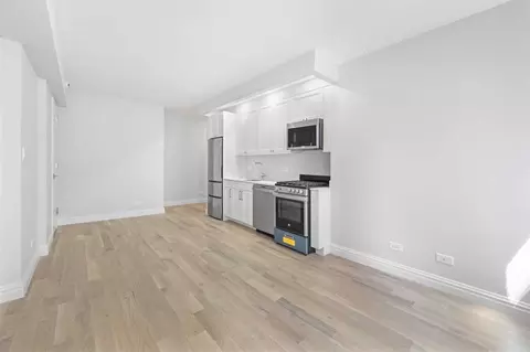 111 Bank St #3K, New York, NY 10014