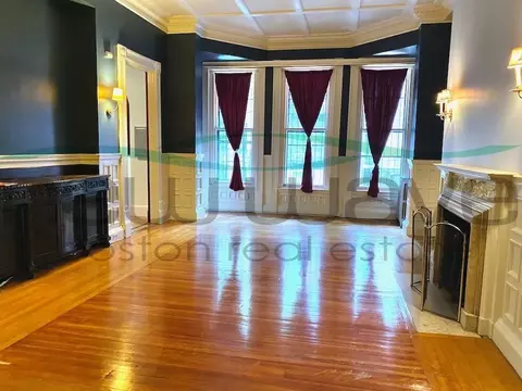 119 Commonwealth Ave #4, Boston, MA 02116