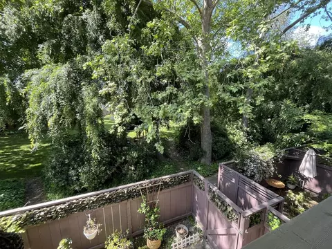 240 Monroe Dr #205, Mountain View, CA 94040
