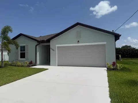 5295 NW Almond Ave #5295, Port Saint Lucie, FL 34986