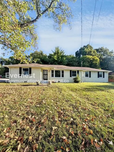 818 W Old Hickory Blvd, Madison, TN 37115