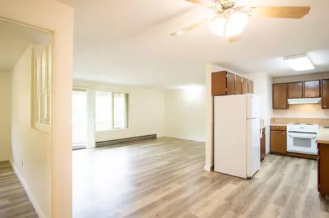 9134 SW Becker Dr, Raleigh Hills, OR 97223
