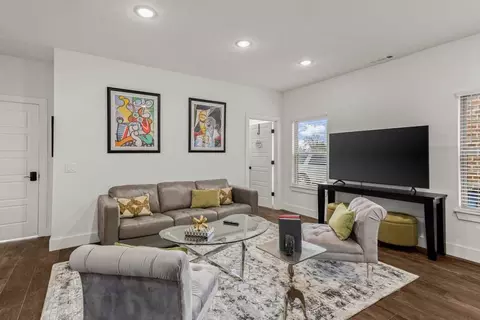 2612 SW Livingston Sq #1241301P, Bentonville, AR 72713