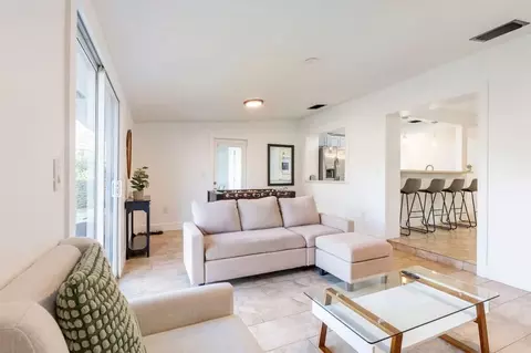 7313 SW 16th Ter #1317401P, Coral Terrace, FL 33155