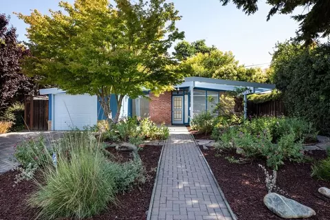 2416 Laura Ln, Mountain View, CA 94043