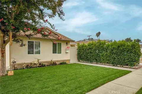 13932 Wyandotte St, Van Nuys, CA 91405