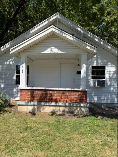 1202 Cates St, Hopkinsville, KY 42240