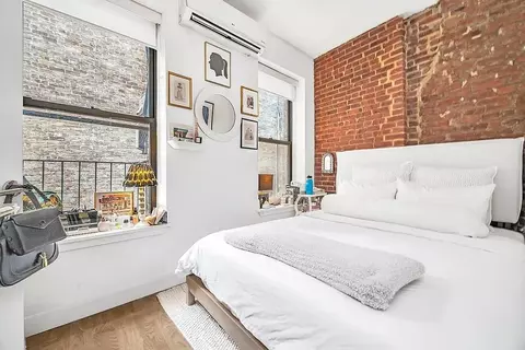 22 Spring St #7, New York, NY 10012