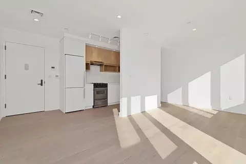 222 51st Ave #3B, New York, NY 11101