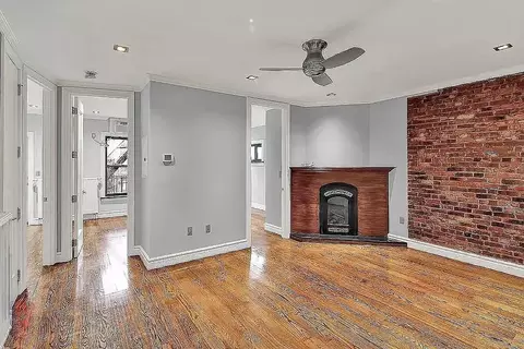 330 E 6th St #3D, New York, NY 10003