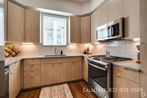 5201 San Felipe St #RARH1, Houston, TX 77056
