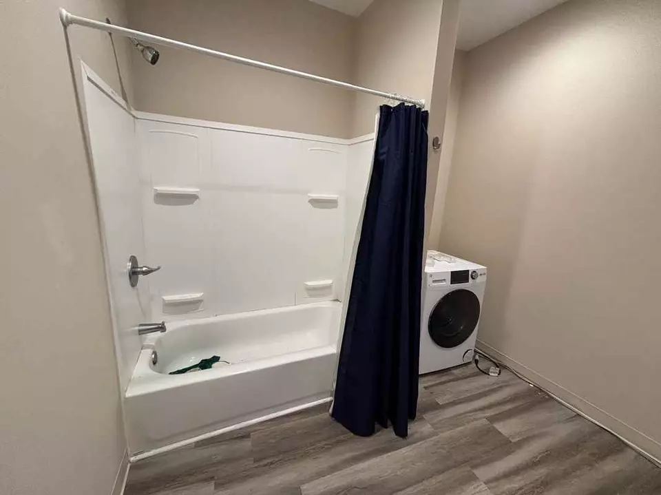  643 Washington St # I, Eden, NC 27288 photo 5