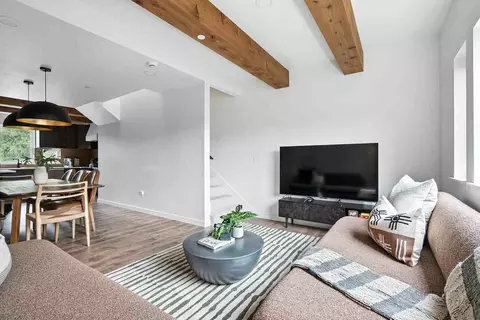 925 NE 23rd Ave #1309839P, Portland, OR 97232