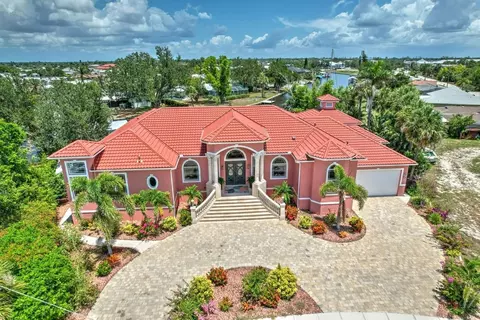 4409 Crews Ct, Port Charlotte, FL 33952