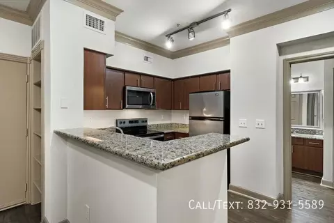 8882 Westheimer Rd #RAEE2, Houston, TX 77063