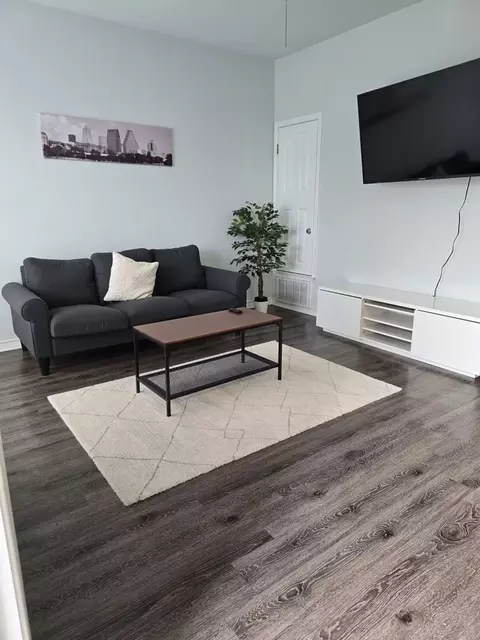 911 W 22nd St #1318670P, Austin, TX 78705
