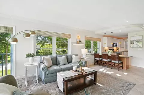 636 Broad Ave S #1259386P, Naples, FL 34102