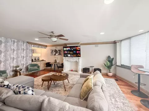 602 S Front St #1285561P, Philadelphia, PA 19147