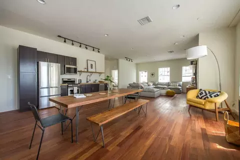 701 4th St #1320732P, Miami Beach, FL 33139