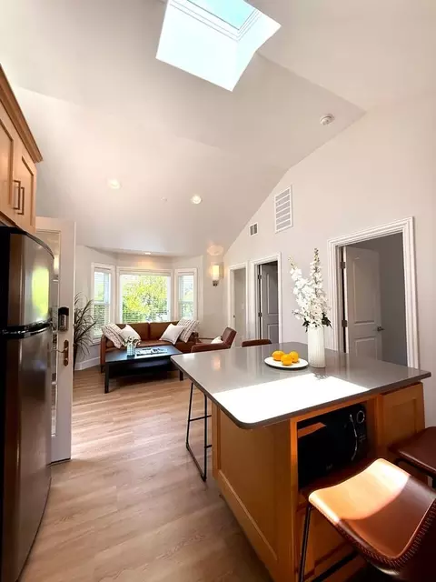 10699 Larry Way #1319654P, Cupertino, CA 95014
