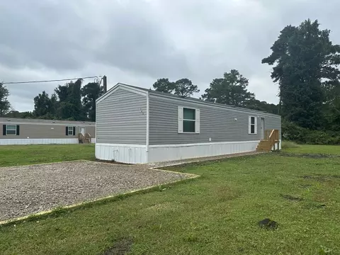 145 Littleton St, Midway Park, NC 28544