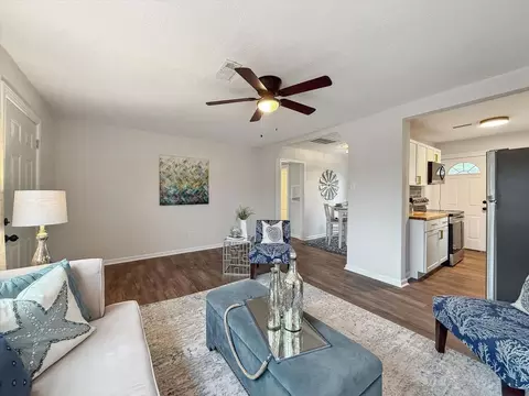 428 Hampton Roads Ave, Hampton, VA 23661 photo 4