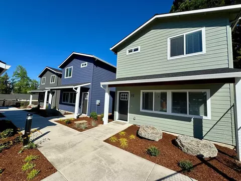 13822 SE Oatfield Rd, Oak Grove, OR 97222