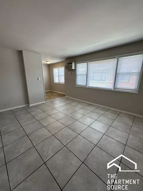 9612 Ivanhoe Ave #2, Schiller Park, IL 60176