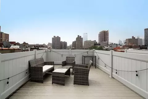202 E 13th St #5I, New York, NY 10003