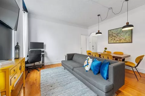 400 W 47th St #1323962P, New York, NY 10036