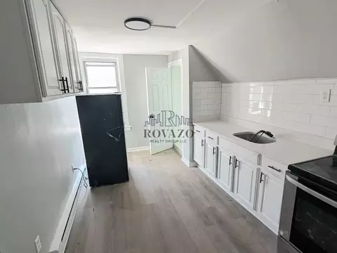 19 N 18th St #2, East Orange, NJ 07017