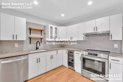 24 Corey St #305, Everett, MA 02149